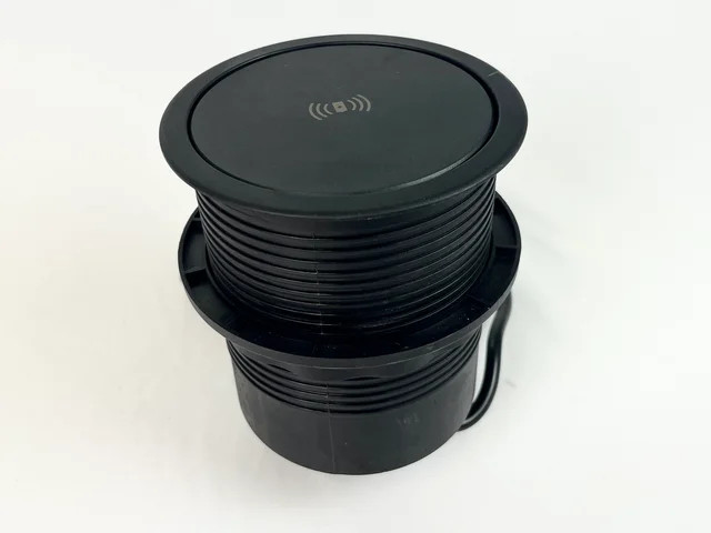 چندراهی برق با USB-C